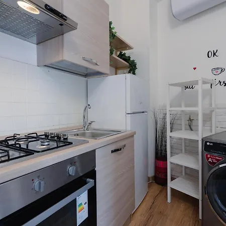 Bed and Breakfast Elegance Μπολόνια